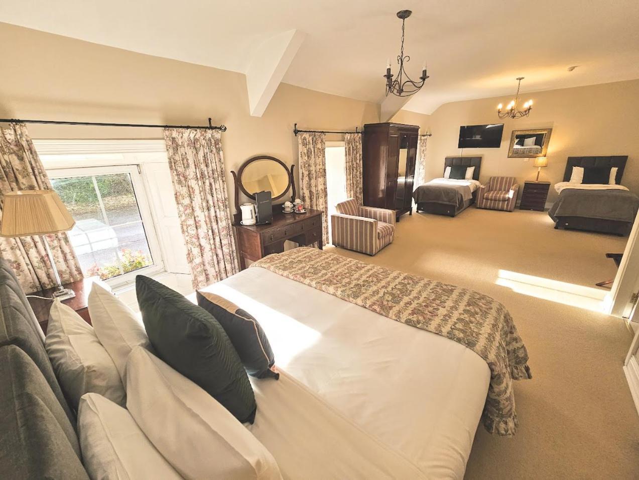 The Hotel 4*