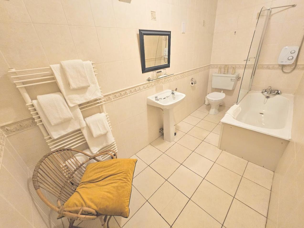 The Hotel 4*